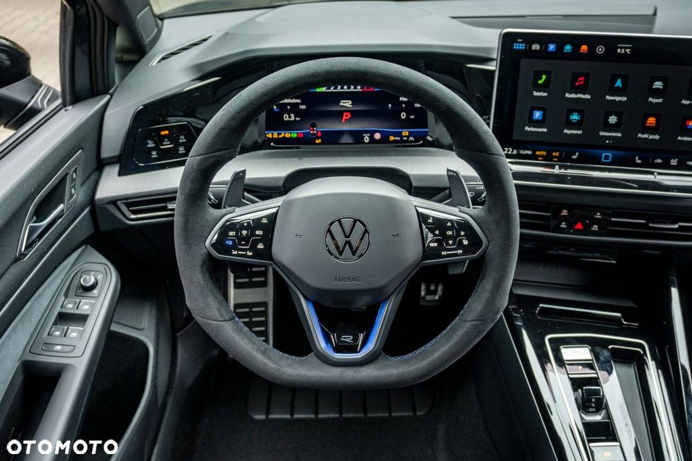 Volkswagen Golf - 28