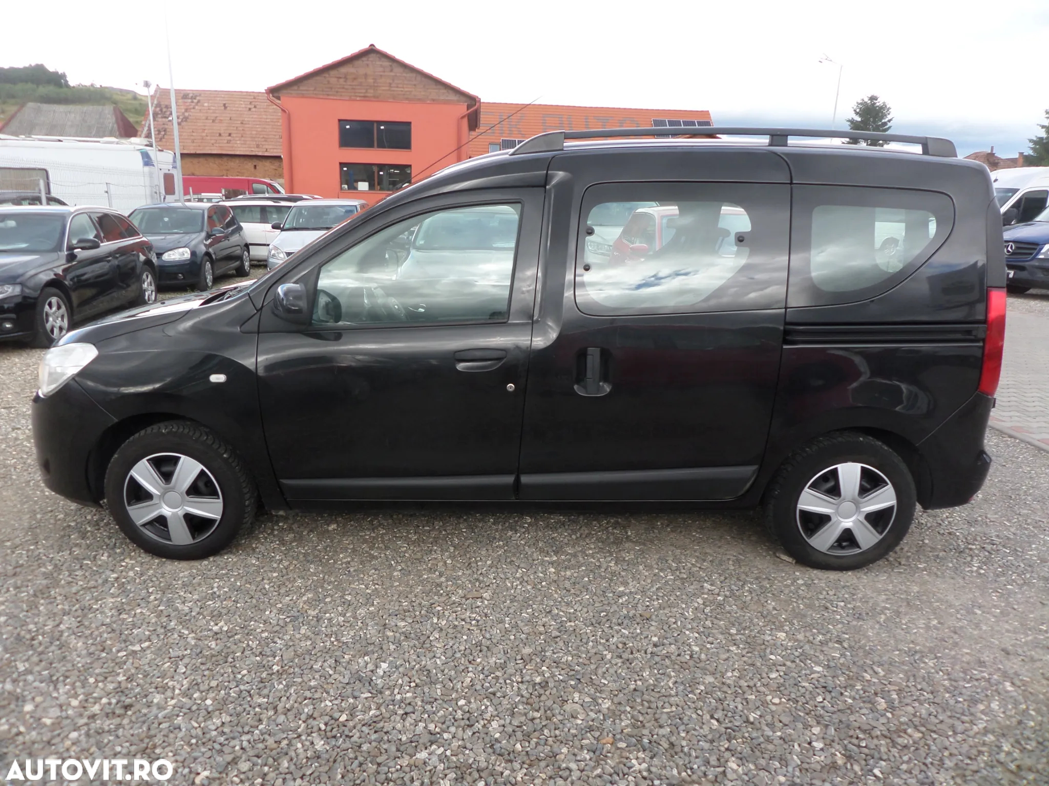 Dacia Dokker 1.5 dCi 90 CP Laureate - 9