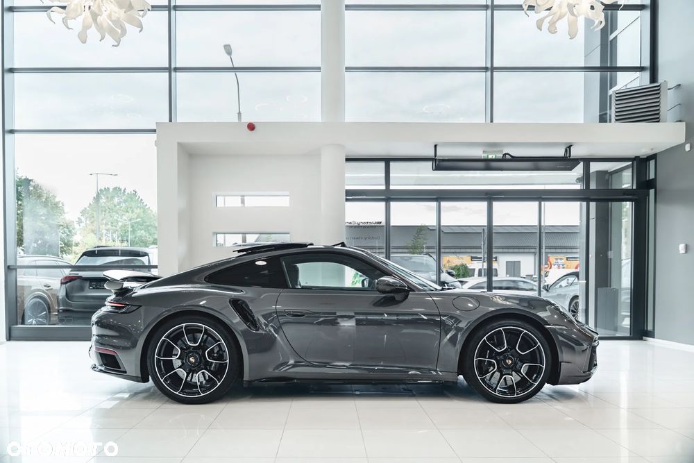 Porsche 911 Turbo S - 16
