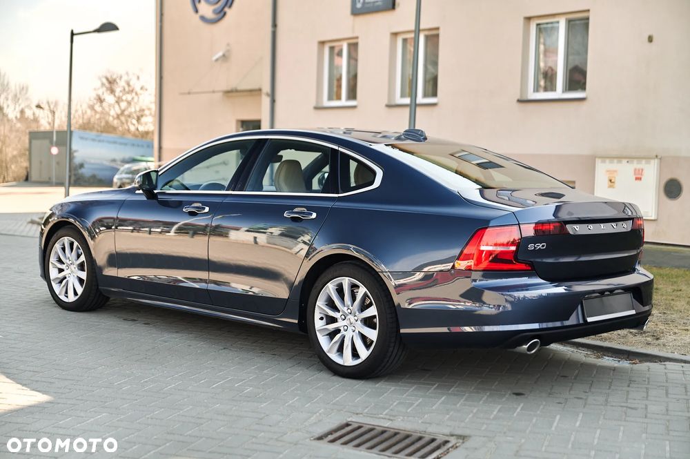 Volvo S90 D5 AWD Geartronic Inscription - 2