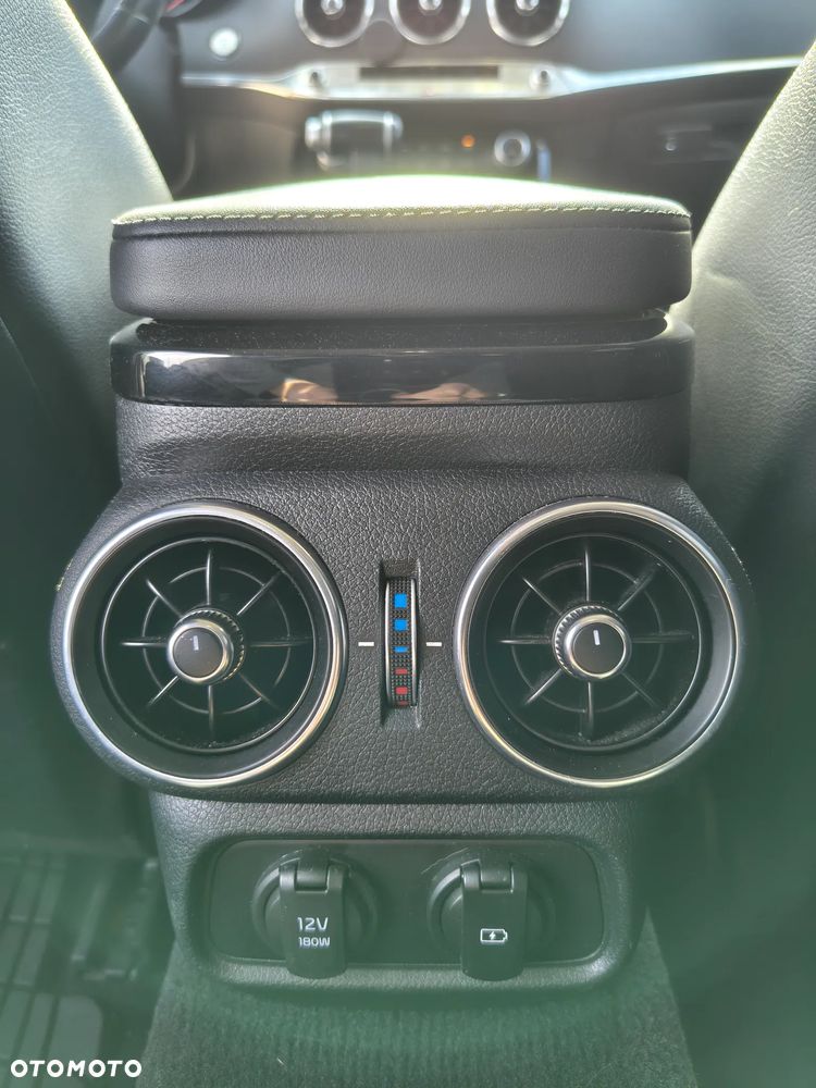 Kia Stinger 2.0 T-GDI GT Line - 12
