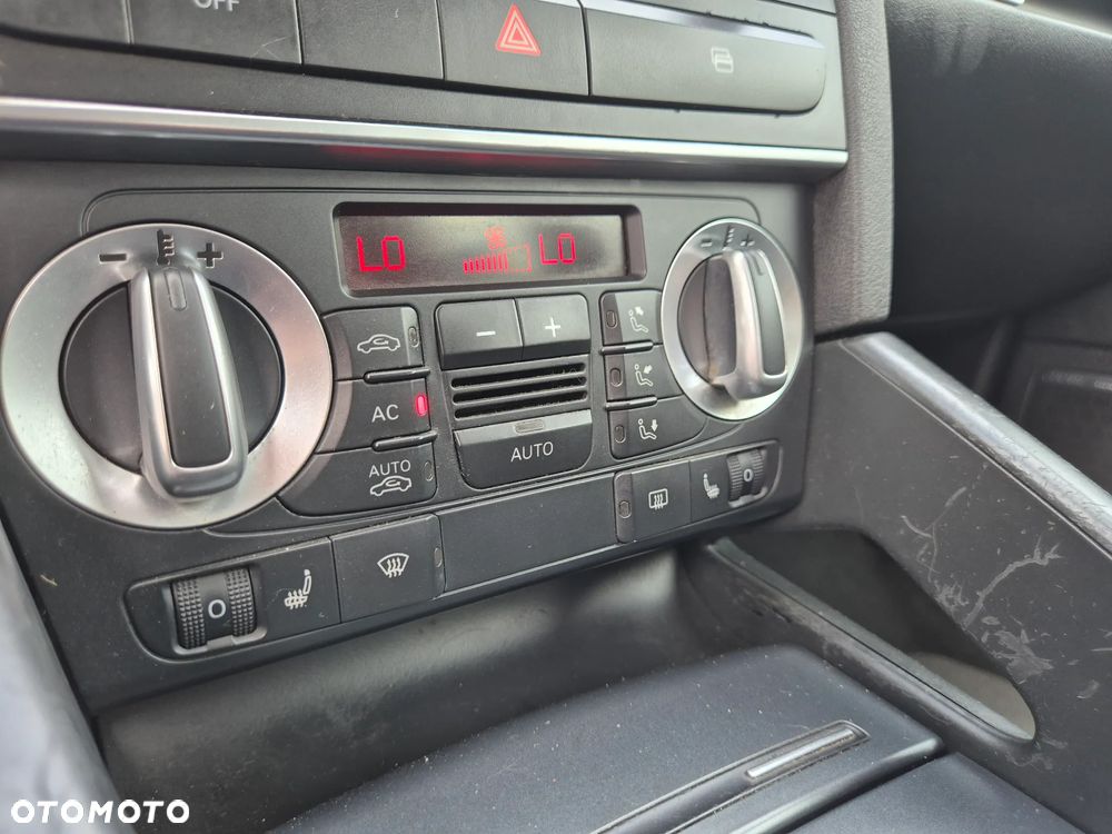 Audi A3 3-drzwiowe 1.4 TFSI Ambition - 34