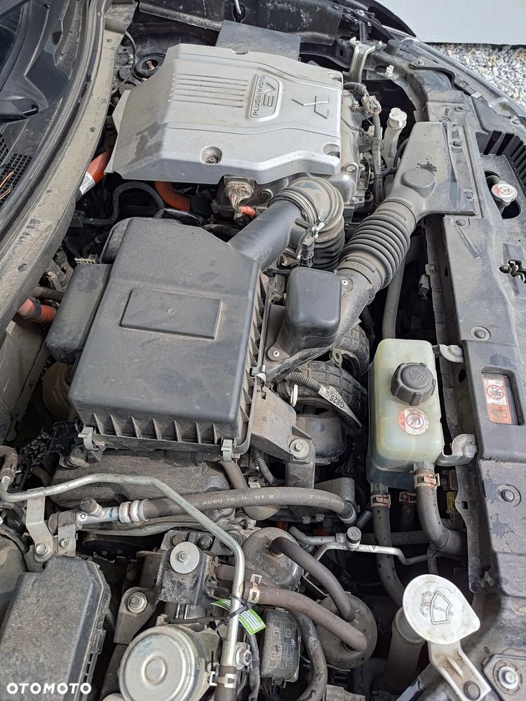 Mitsubishi Outlander - 19