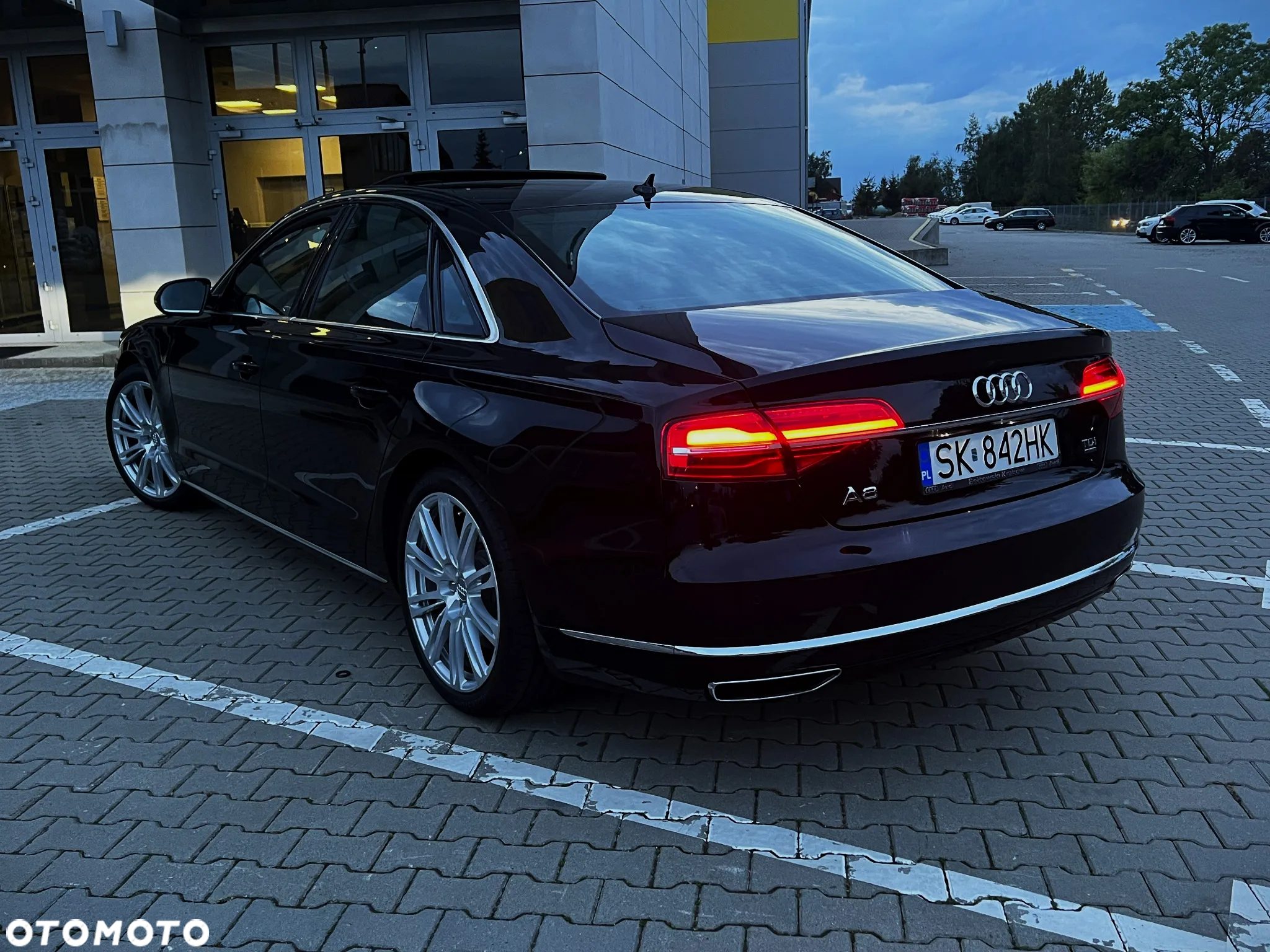 Audi A8 4.2 TDI DPF (clean diesel) quattro tiptronic - 28