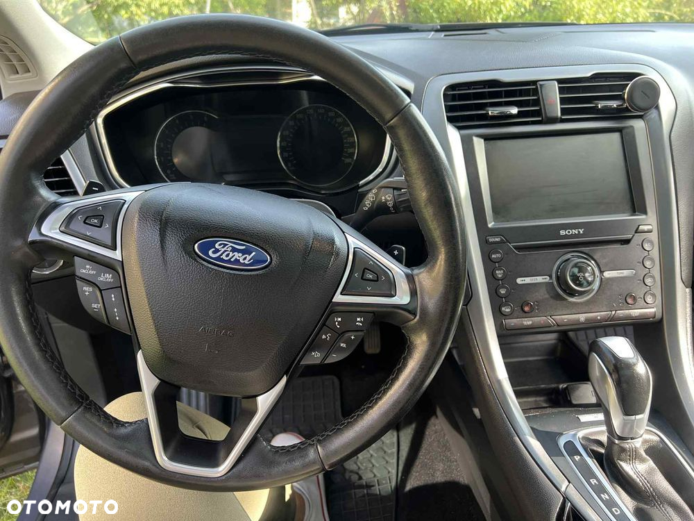Ford Mondeo - 8