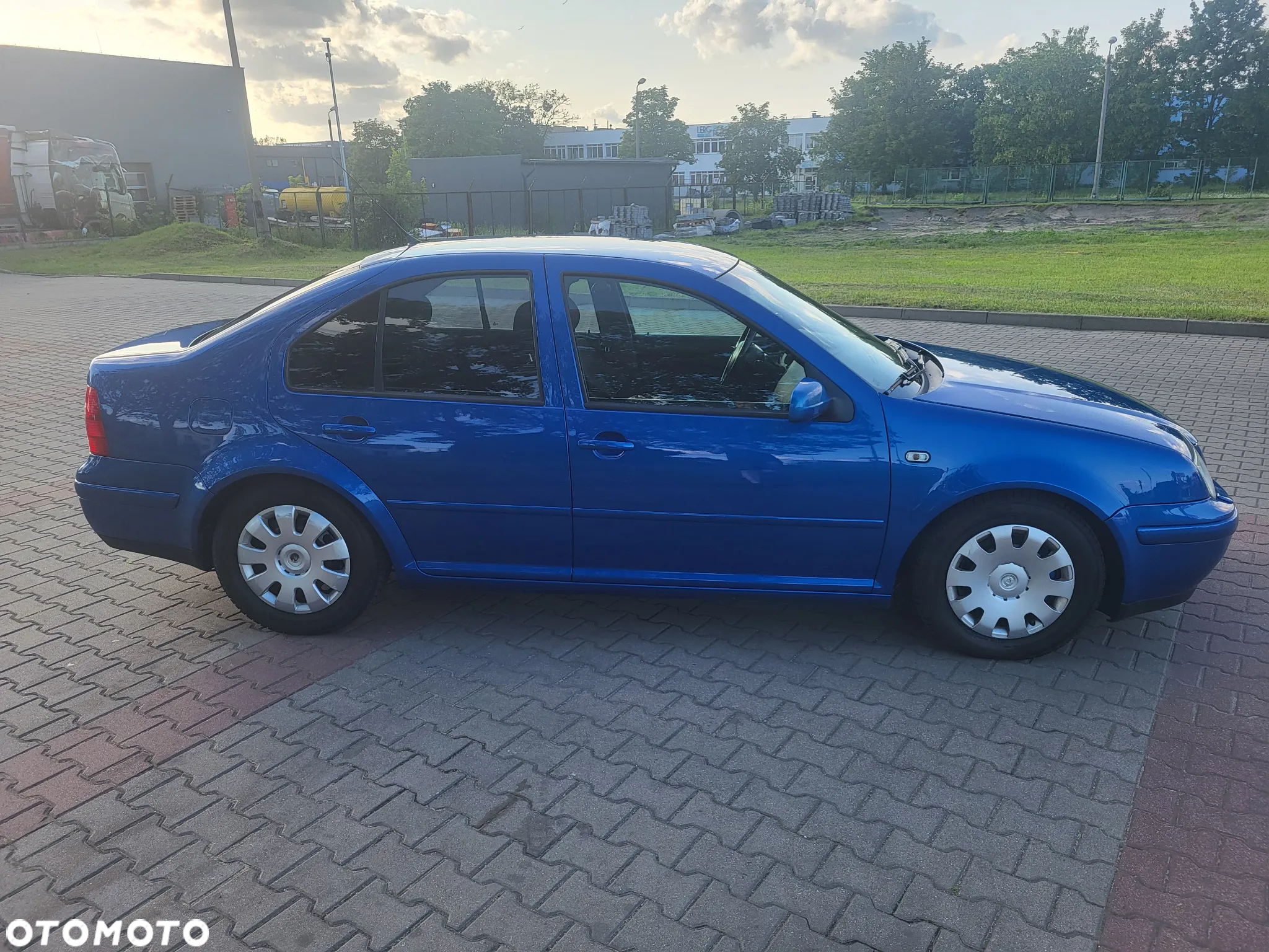 Volkswagen Bora 1.8T Trendline - 11