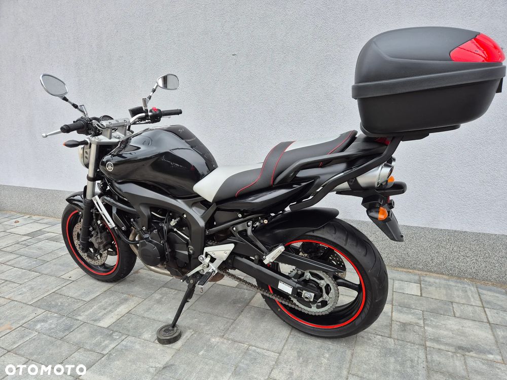 Yamaha FZ6 - 11
