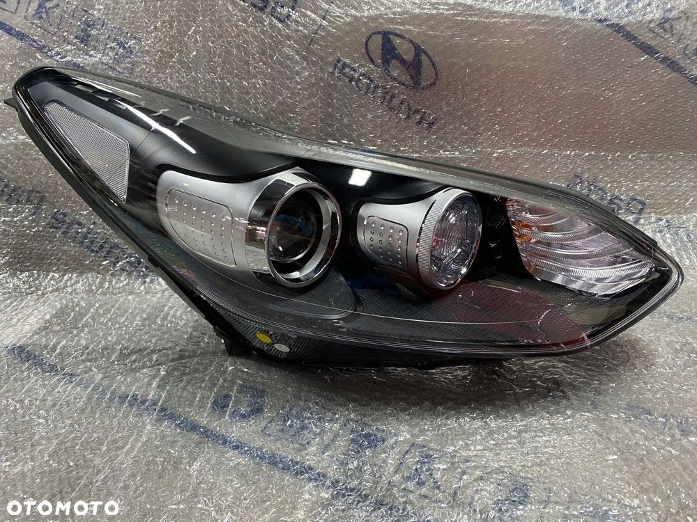 LAMPA PRAWA ZWYKŁA KIA SPORTAGE IV 92102-F1000