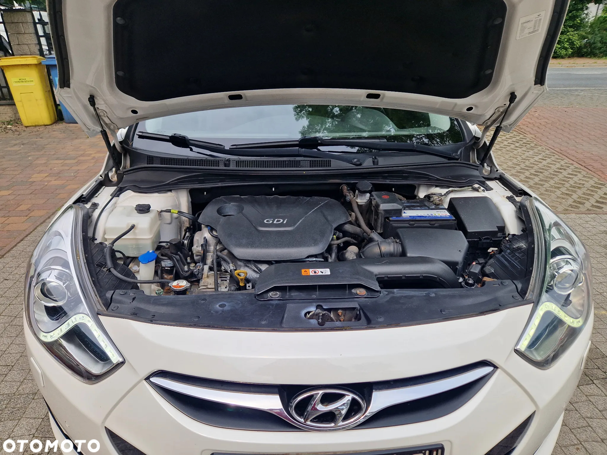Hyundai i40 Kombi blue 1.6 Family+ - 16