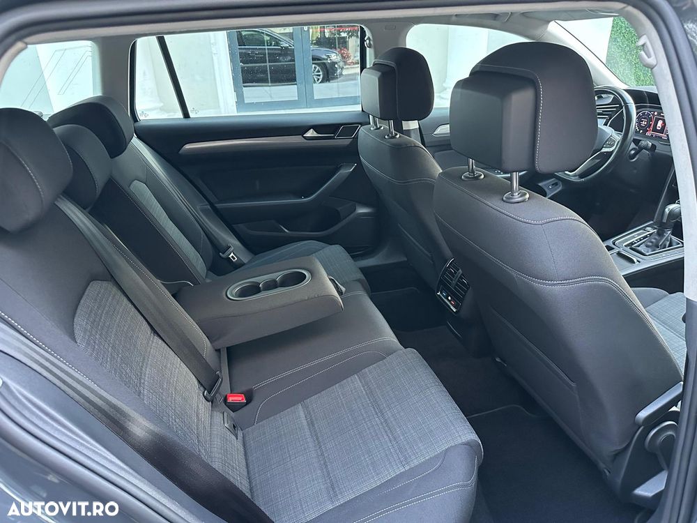 Volkswagen Passat - 8
