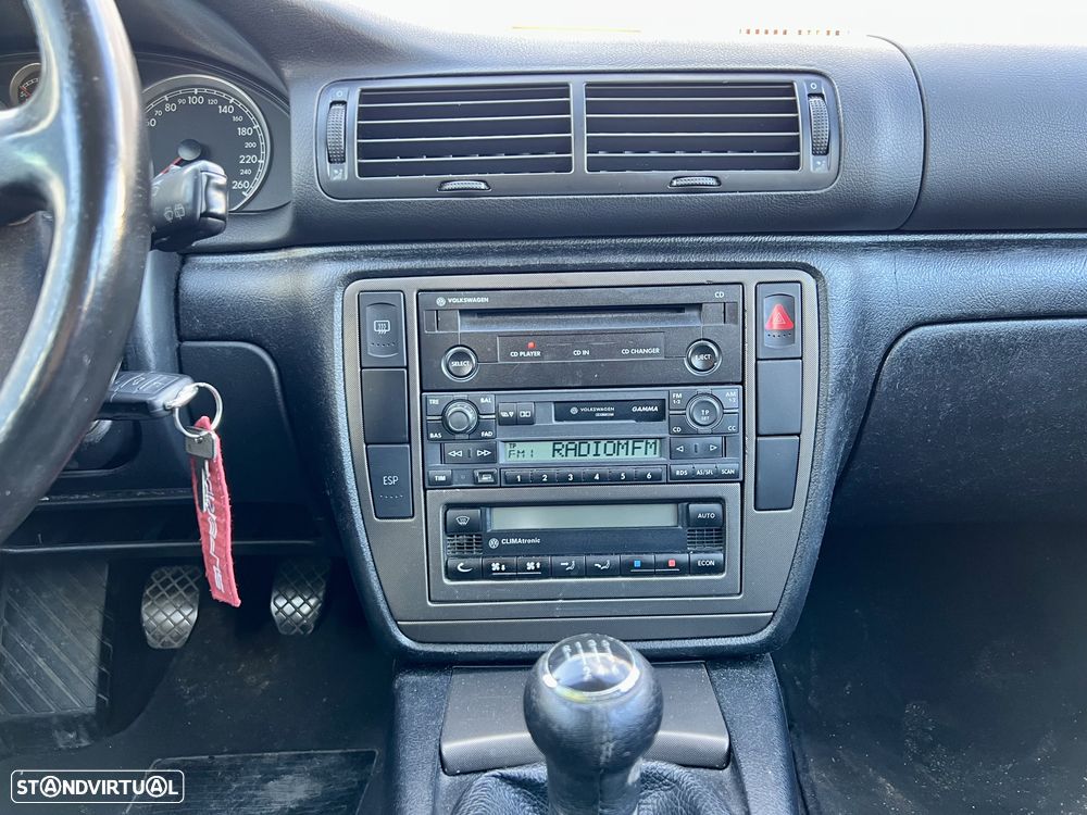 VW Passat Variant 1.9 TDi Confortline - 7