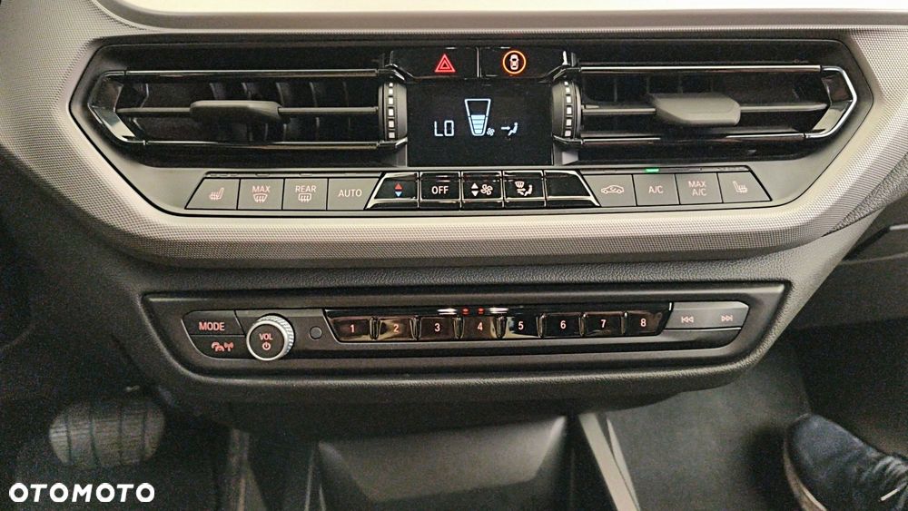 BMW Seria 1 118i Advantage - 25