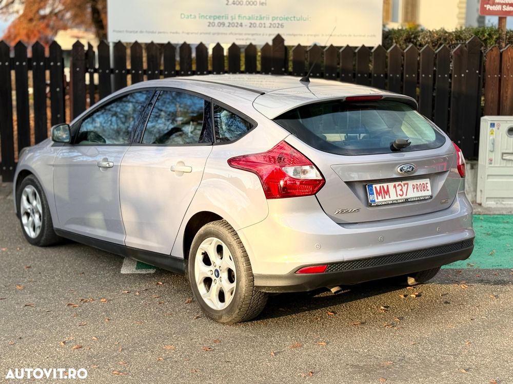 Ford Focus 1.6 TDCI DPF Titanium - 28