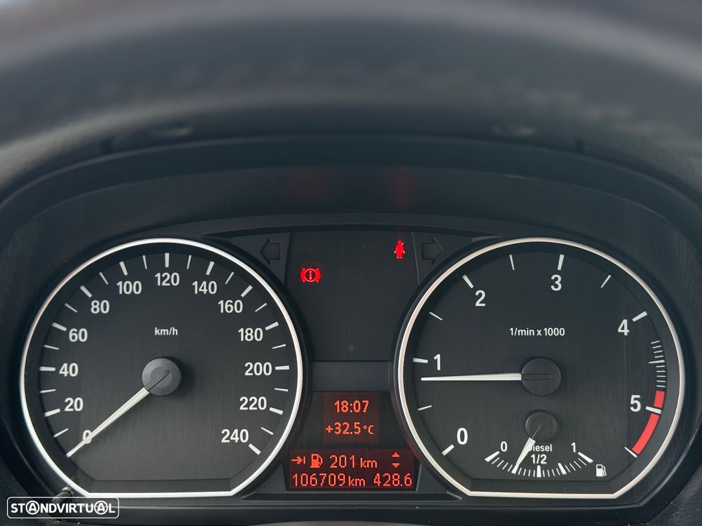 BMW 118 d - 12
