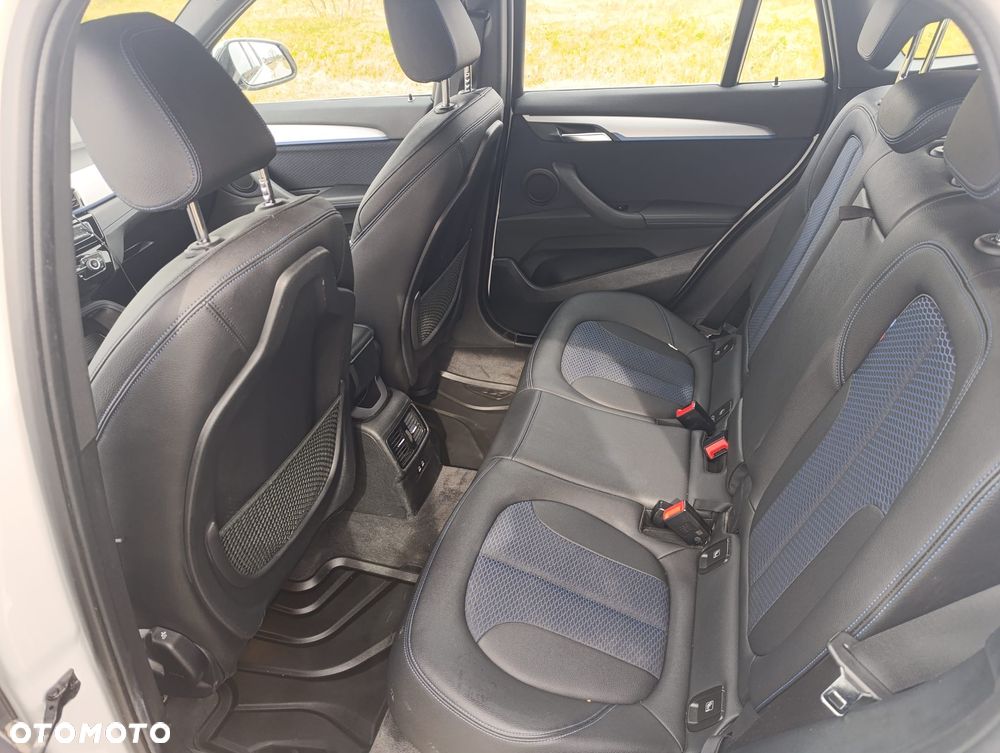 BMW X1 xDrive20i GPF Advantage sport - 7