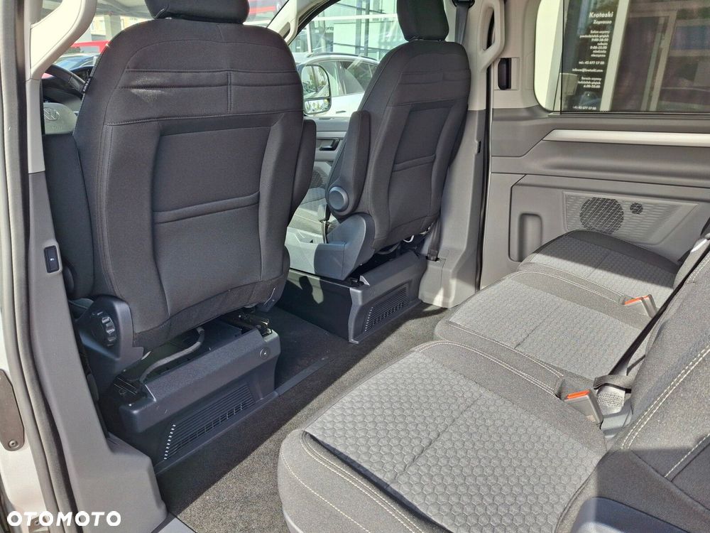 Volkswagen Caravelle - 31