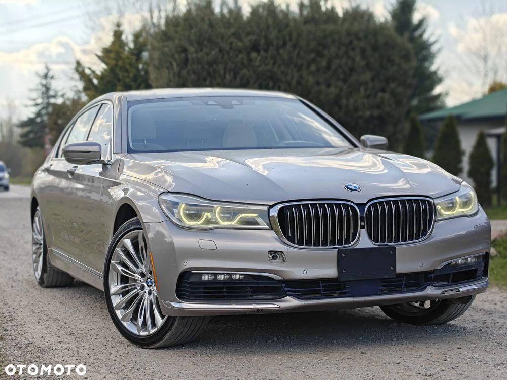 BMW Seria 7 750Li Edition Exclusive - 3