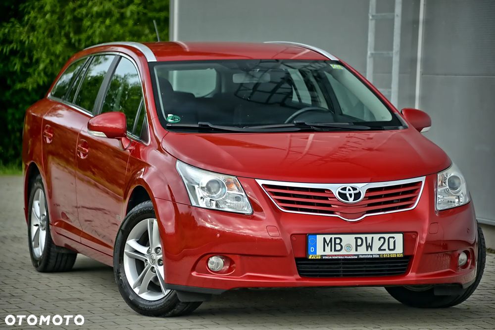 Toyota Avensis 1.8 Premium EU5 MS - 1