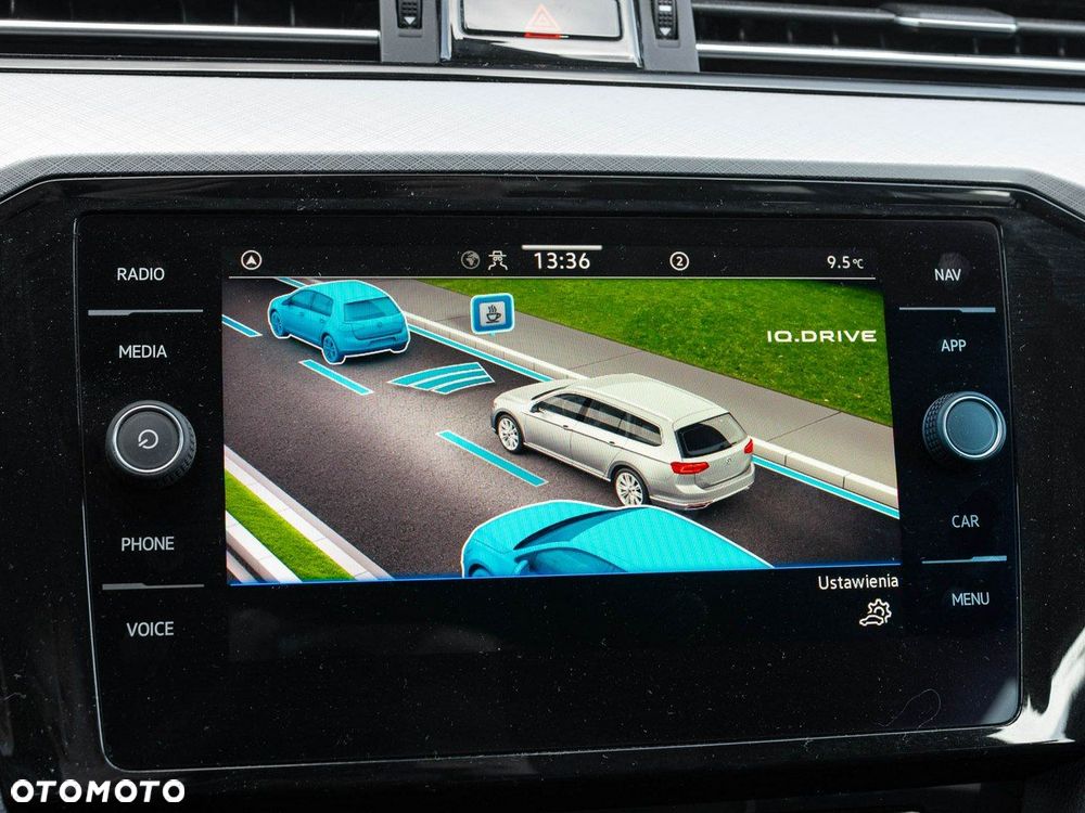 Volkswagen Passat - 22