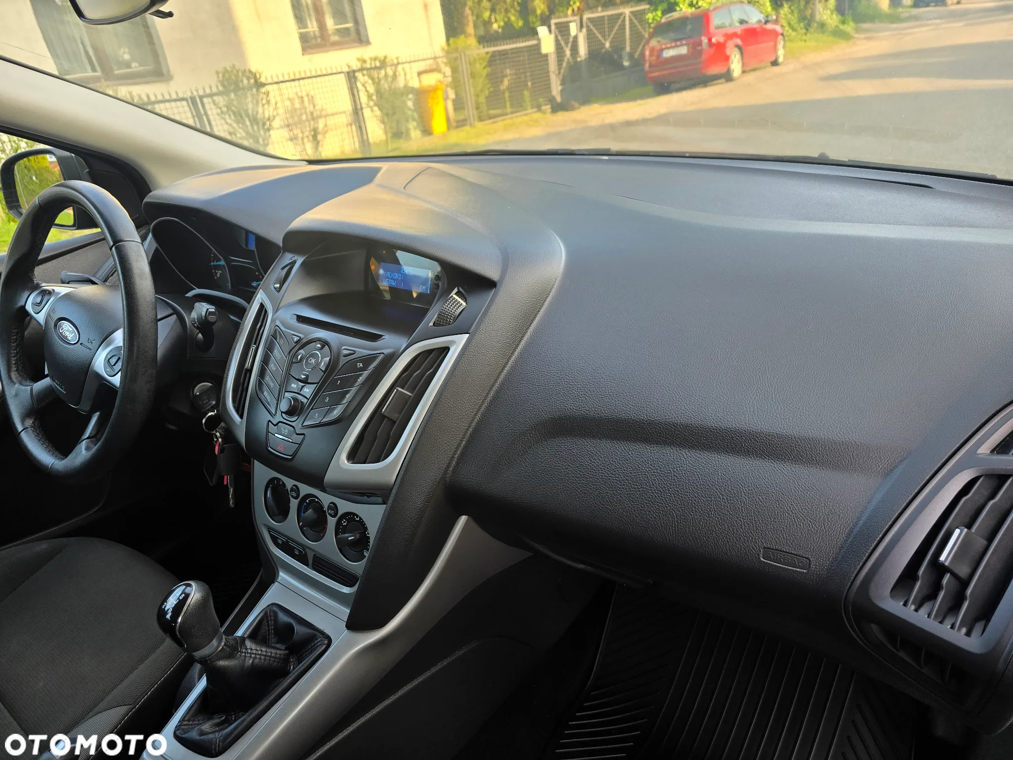 Ford Focus 1.6 FF Ambiente - 38