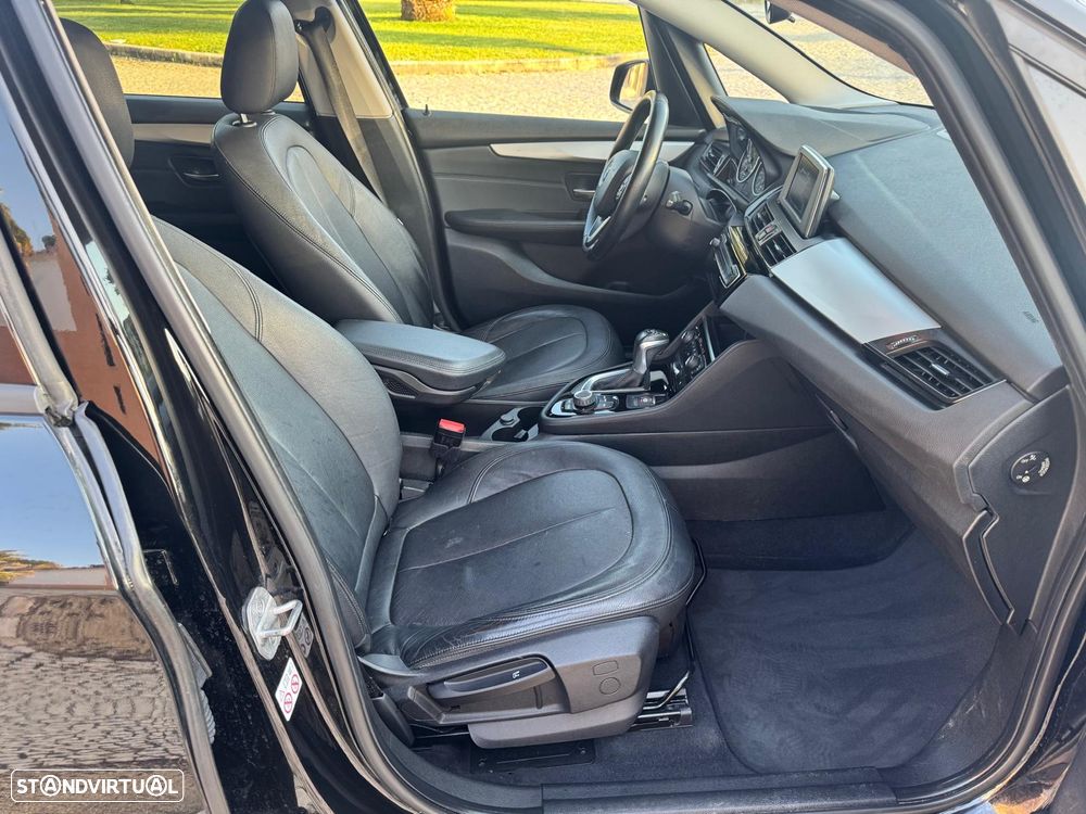 BMW 216 Active Tourer d Line Luxury Auto - 10