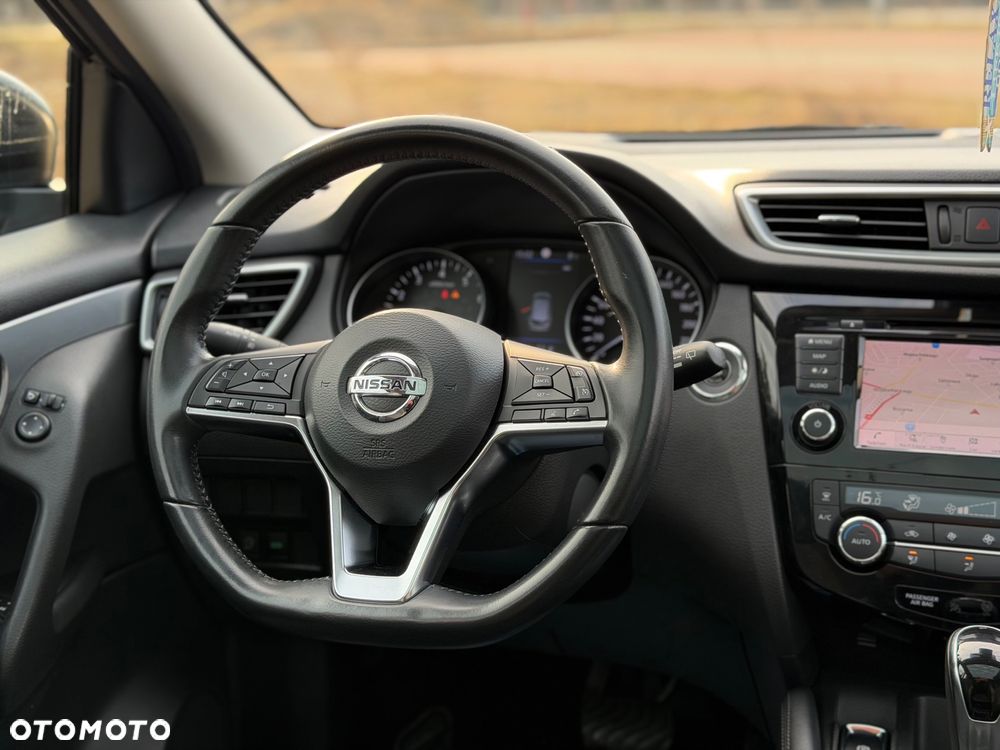 Nissan Qashqai 1.3 DIG-T N-Connecta DCT - 13