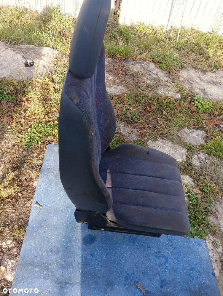 Fotele Mercedes Atego - 7