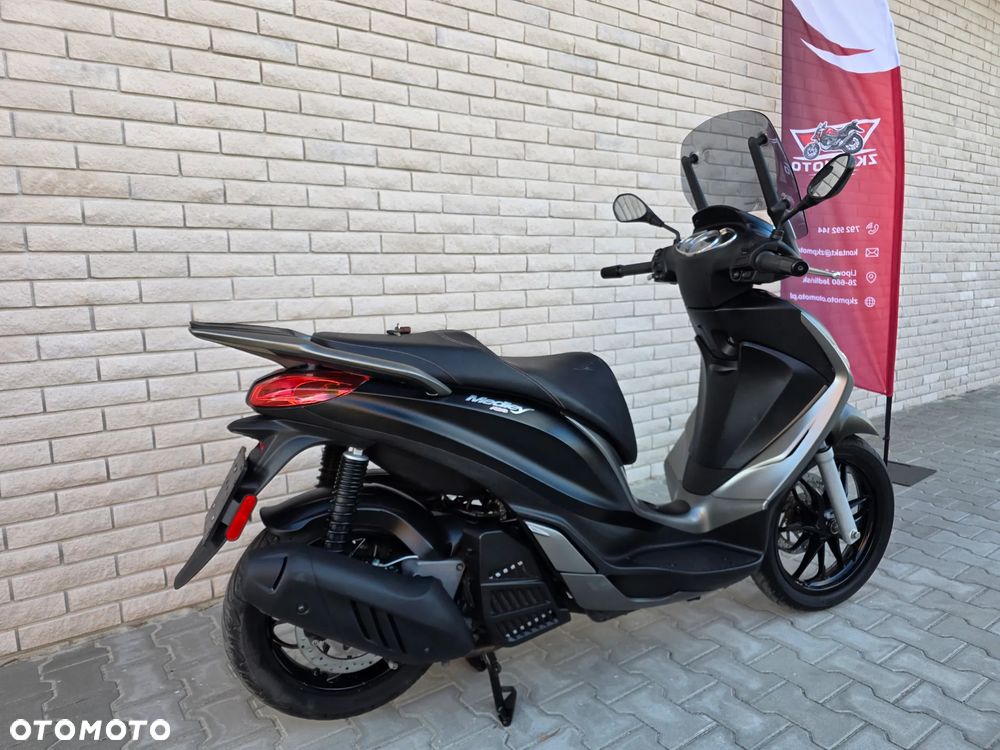 Piaggio Medley - 12