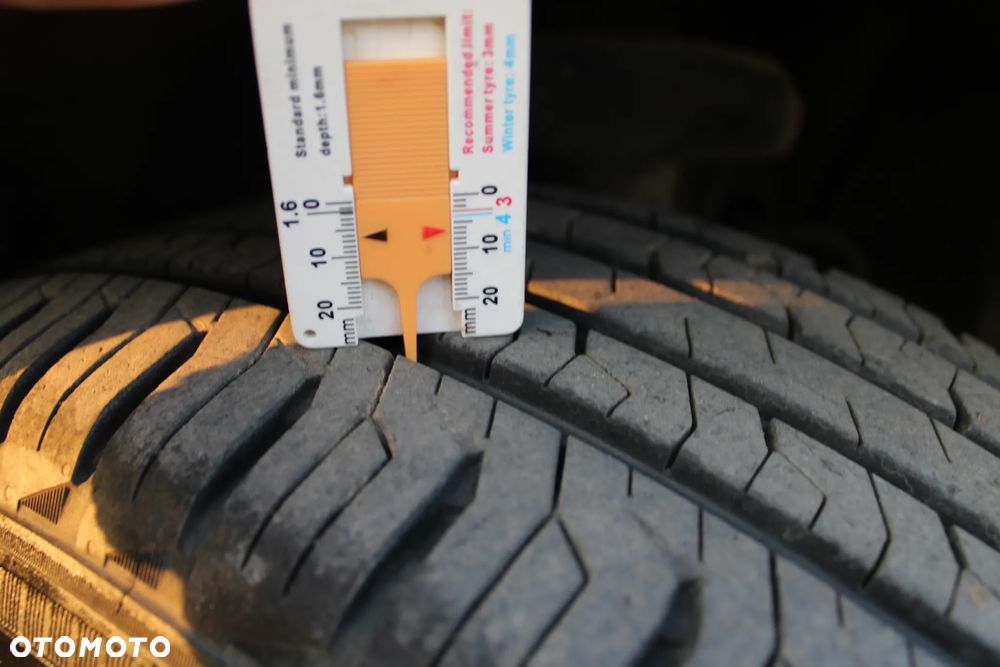 Suzuki Grand Vitara 2.4 Comfort Limited - 14