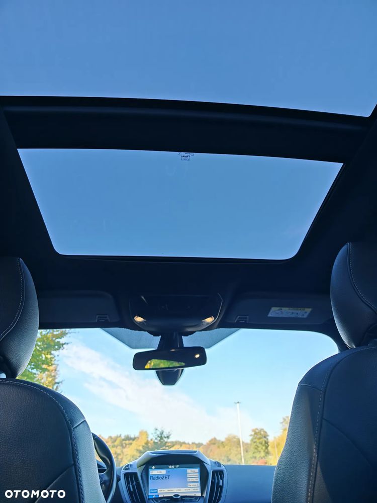 Ford Kuga 1.5 EcoBoost 2x4 ST-Line - 24