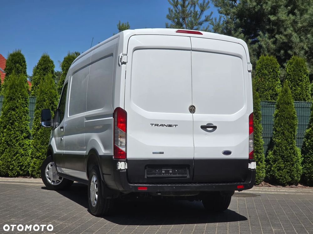 Ford TRANSIT EcoBlue Hybrid - 10