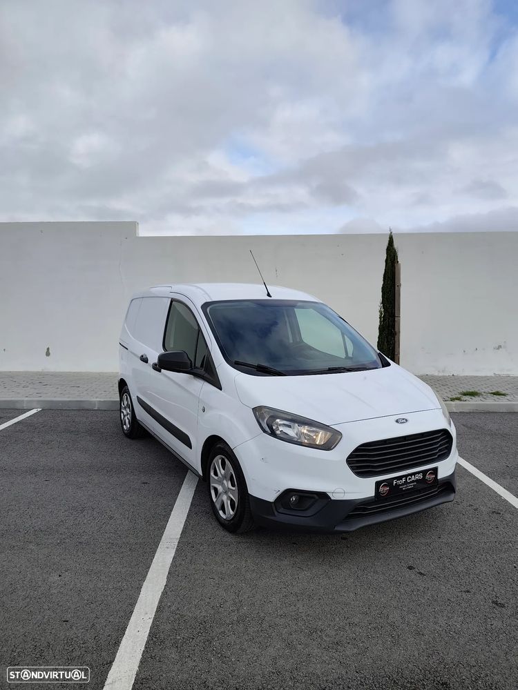 Ford Transit Courier - 8