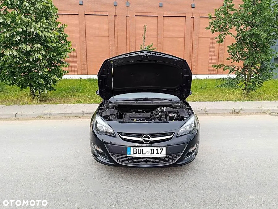 Opel Astra 1.4 Turbo 150 Jahre - 7