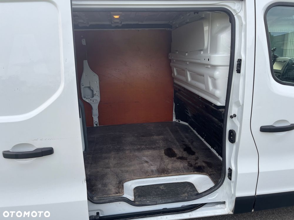 Opel Vivaro - 40