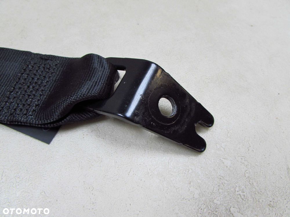 VOLVO S60 II V60 10-18 PAS BEZPIECZENSTWA TYL PRAWY NAPINACZ 39823325 616160100 - 2