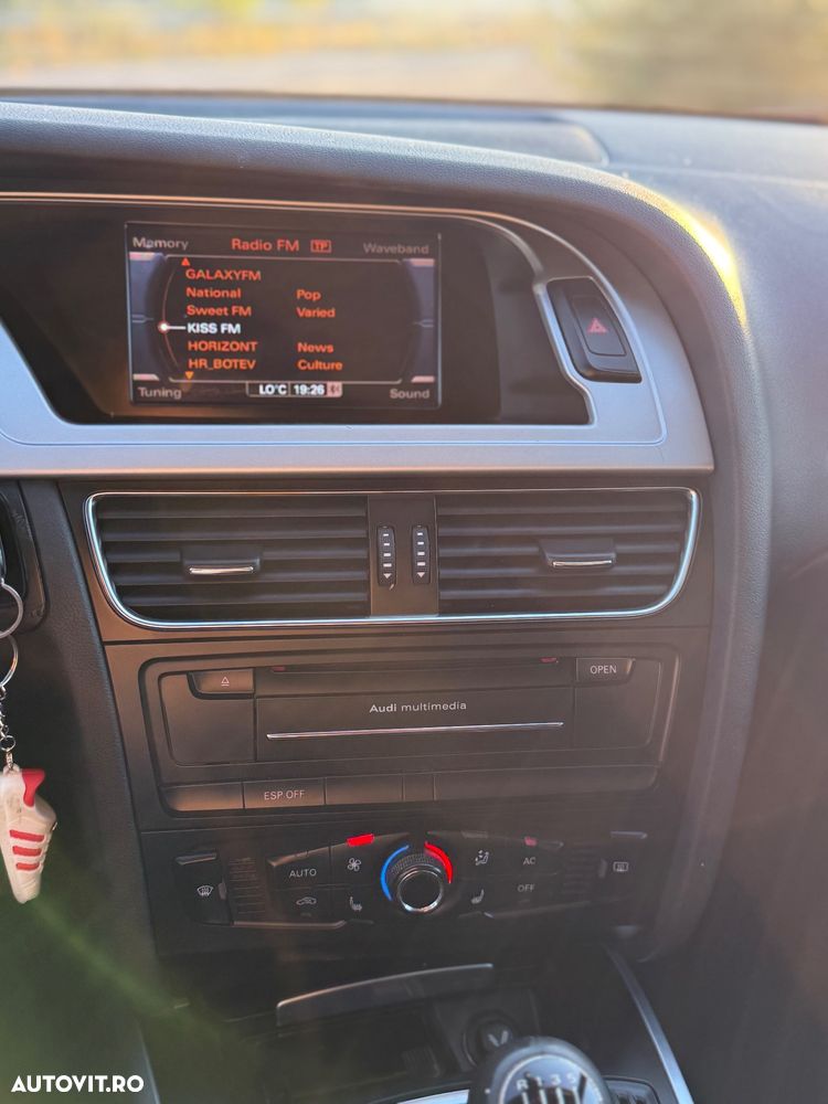 Audi A4 2.0 TDI B8 - 17