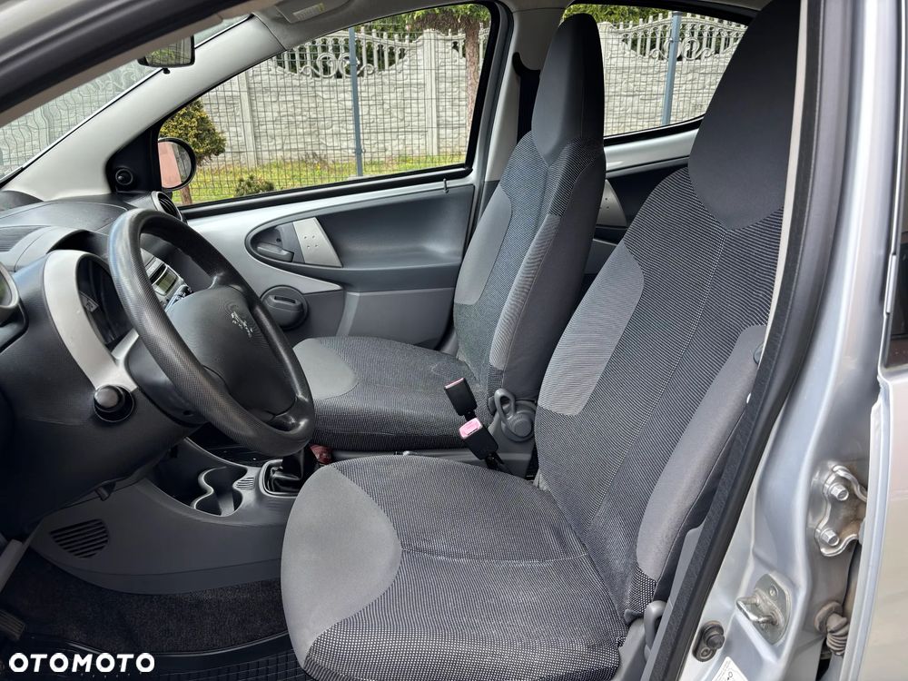 Peugeot 107 1.0 Trendy - 10