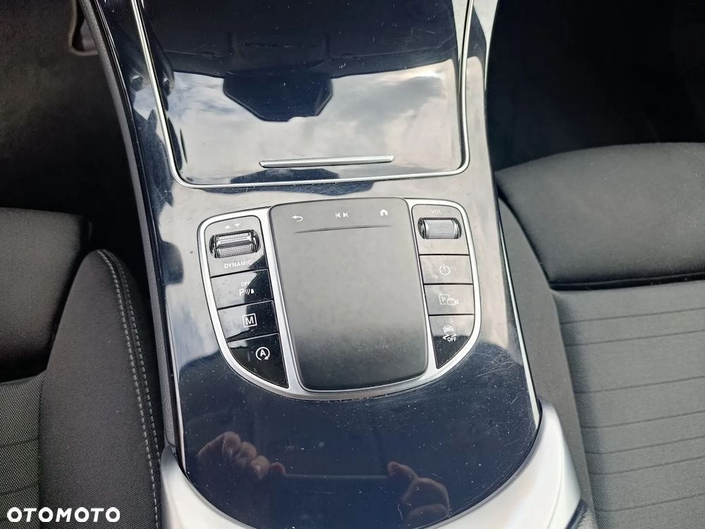 Mercedes-Benz GLC 220 d 4Matic 9G-TRONIC - 22