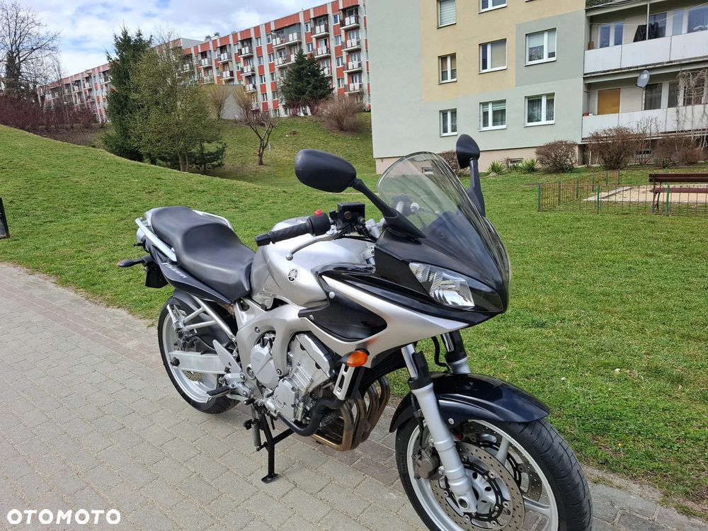 Yamaha FZ6 - 3