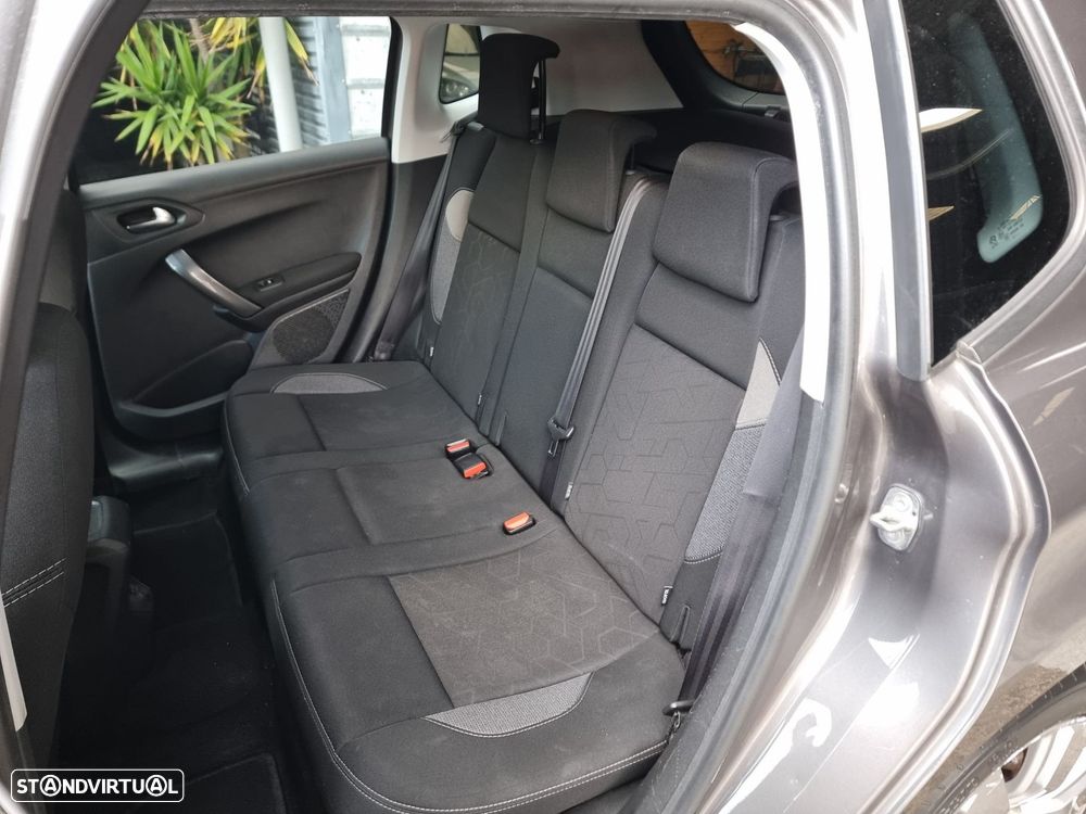 Peugeot 2008 1.6 BlueHDi Style - 5