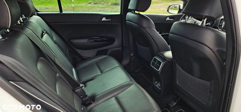 Kia Sportage 2,0 CRDI AWD GT Line - 17