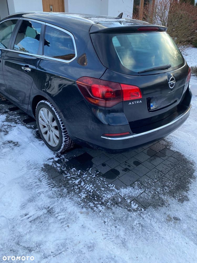 Opel Astra 1.7 CDTI DPF ecoFLEX TourerStart/Stop 105g Exklusiv - 24