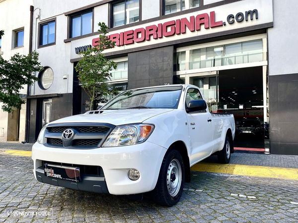 Toyota Hilux 2.5 D-4D 2WD CE