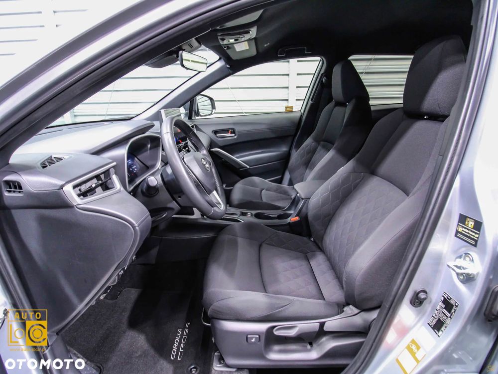 Toyota Corolla Cross - 12