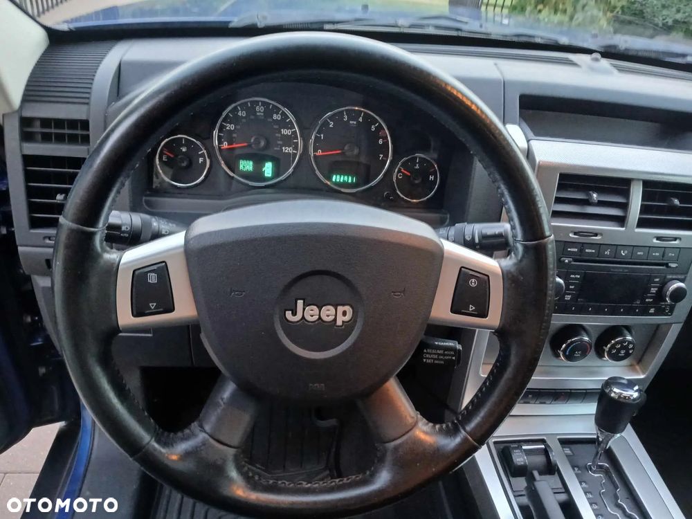 Jeep Liberty - 22