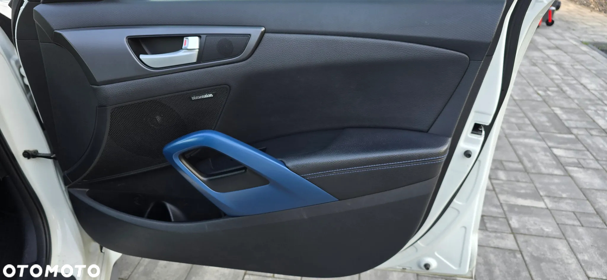 Hyundai Veloster - 18