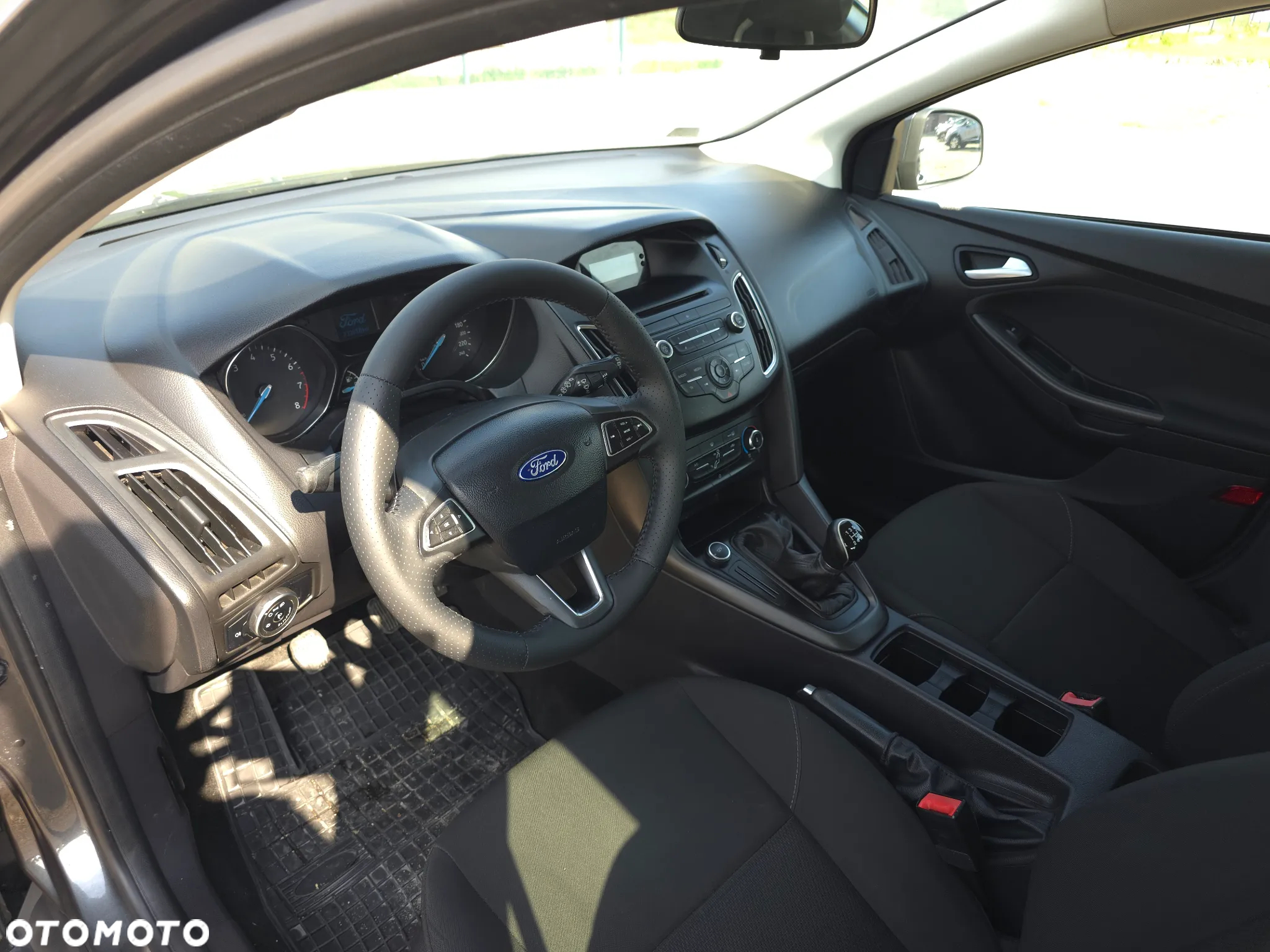 Ford Focus 1.6 Ambiente - 18