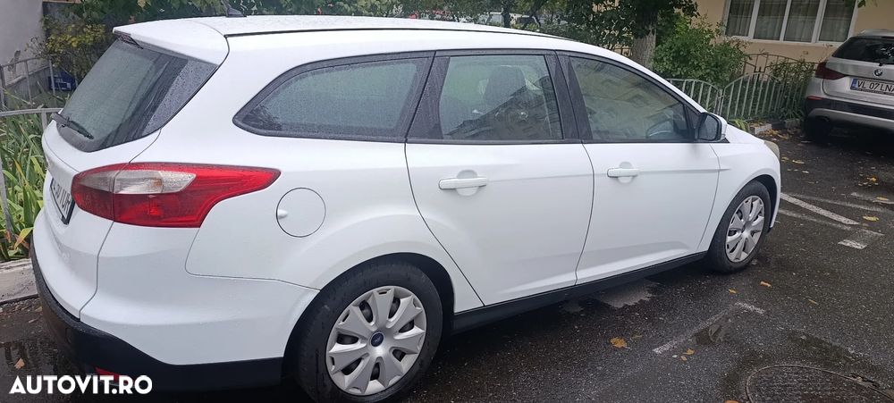 Ford Focus Turnier 1.6 TDCi ECOnetic 99g Start-Stopp-Sy SYNC Edition - 2