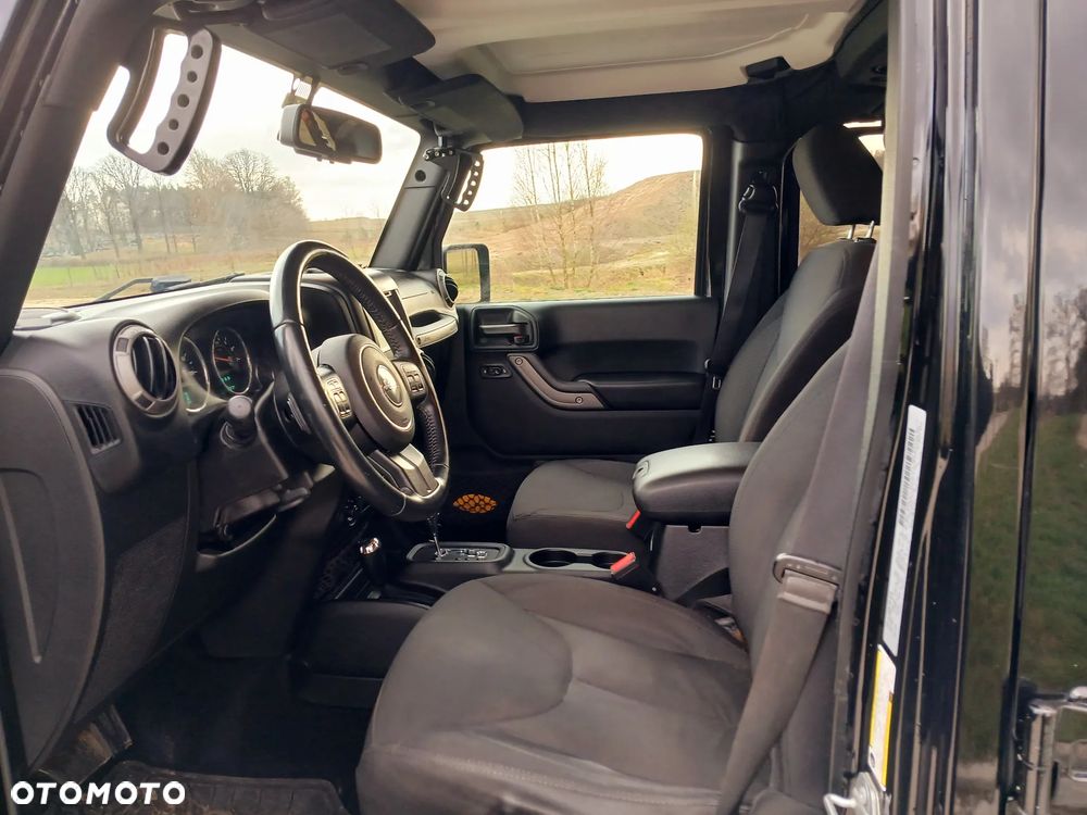 Jeep Wrangler 3.6 Unlim Black Edition II - 8