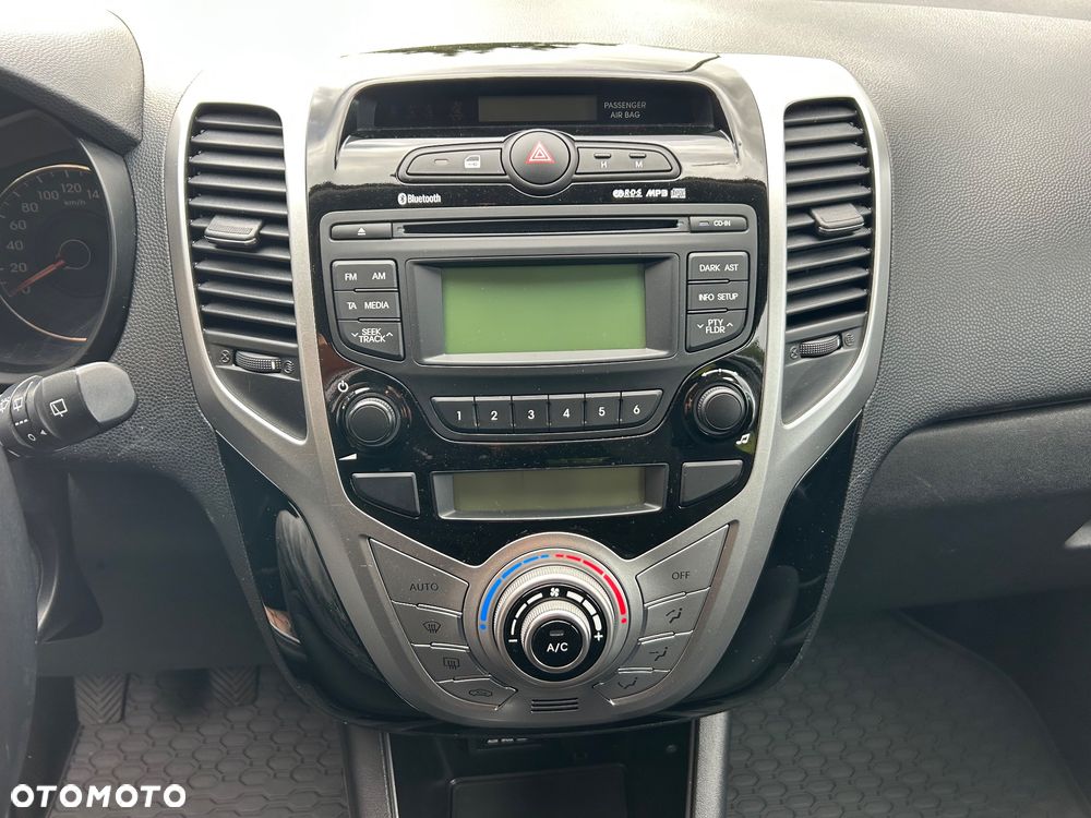 Hyundai ix20 1.6 CRDi Fifa World Cup Edition - 25